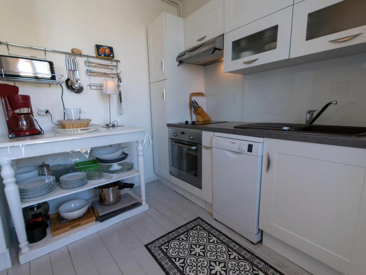 Appartement Le Palais, 3 pièces, 4 personnes - FR-1-418-80 Extérieur photo