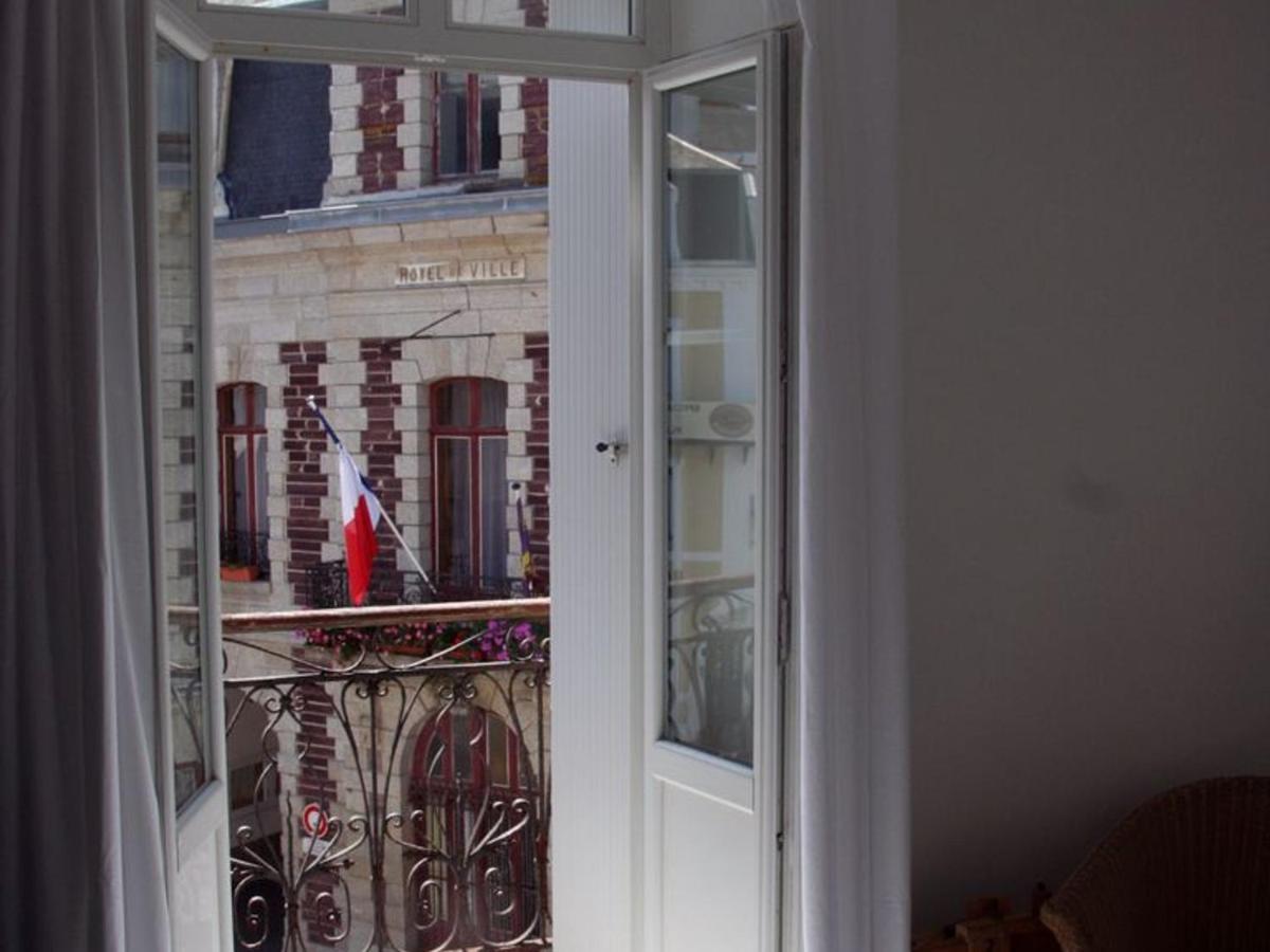 Appartement Le Palais, 3 pièces, 4 personnes - FR-1-418-80 Extérieur photo